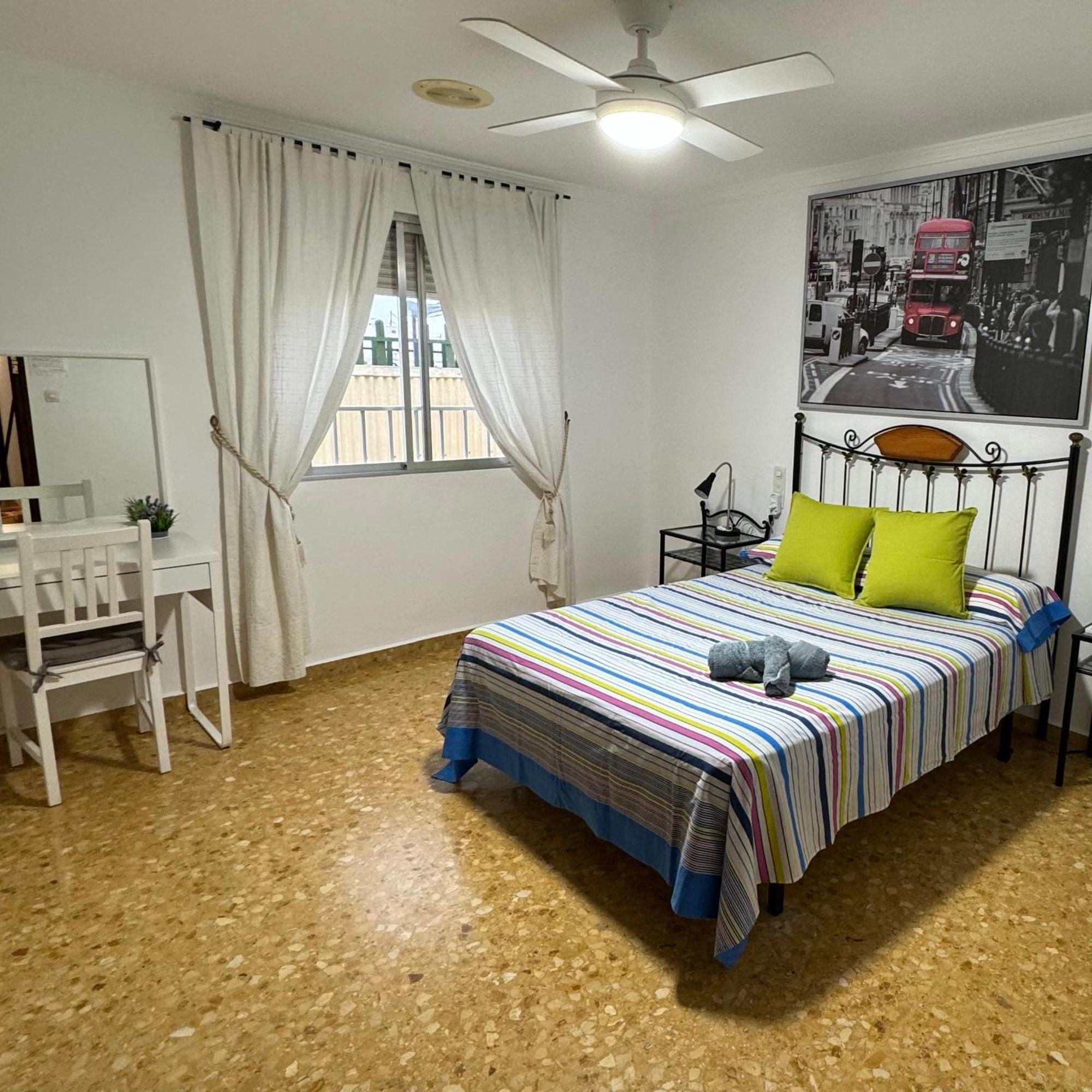 Habitaciones En Gandia A 5 Min Del Centro Historico Bagian luar foto